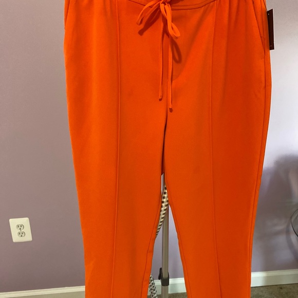 🍊🧡 Nine West Capri pants - Picture 2 of 5